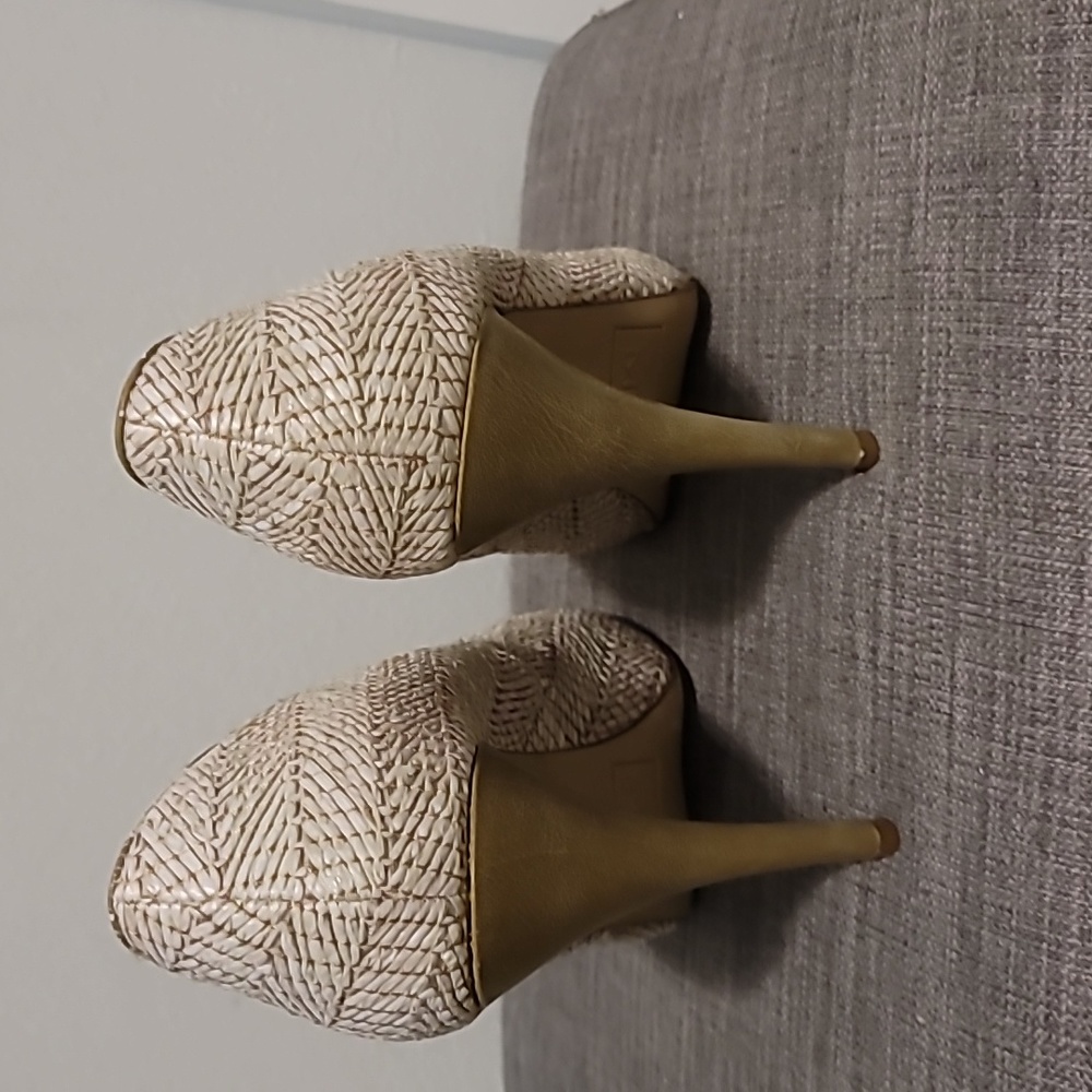 Shoes - Picture 2 of 2